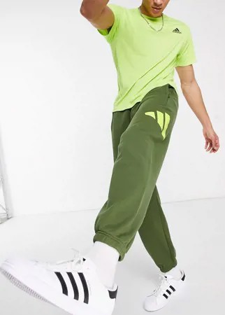 Джоггеры цвета хаки с логотипом с 3 полосками adidas Training-Зеленый цвет