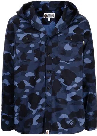 A BATHING APE® куртка-рубашка с капюшоном и камуфляжным принтом