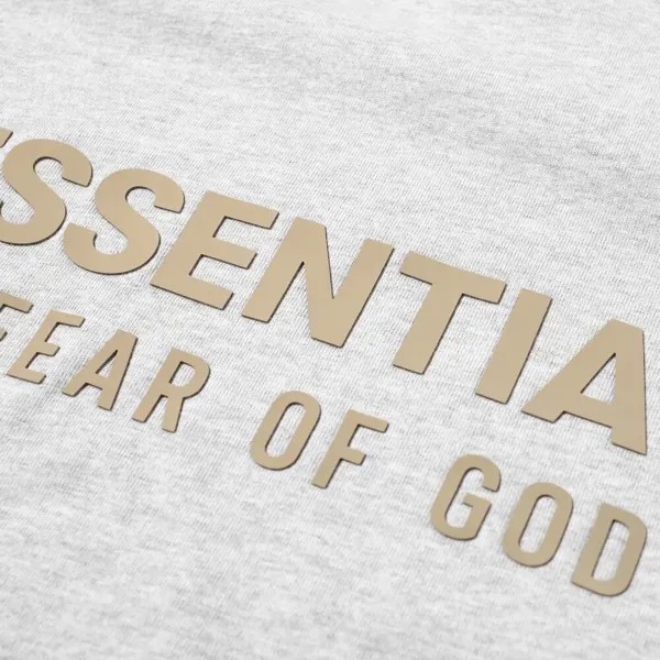 Fear of God Essentials Футболка Spring Kids с круглым вырезом, серый