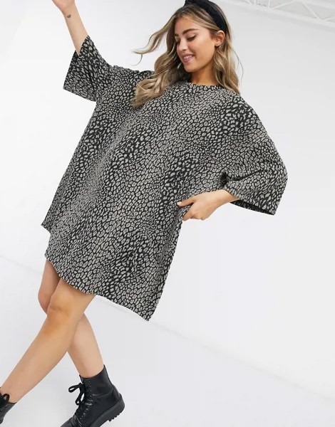 Платье-футболка в стиле oversized с узором ASOS DESIGN-Зеленый цвет