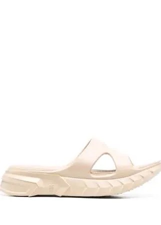 Givenchy шлепанцы Marshmallow на массивной подошве