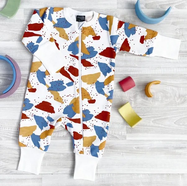 Mjolk Утеплённый комбинезон с открытой ножкой Sleep and Play Color Spots