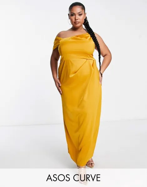 ASOS DESIGN Curve — золотистое атласное платье макси на одно плечо со складками