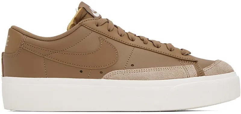 Коричневые низкие кеды Blazer на платформе Nike