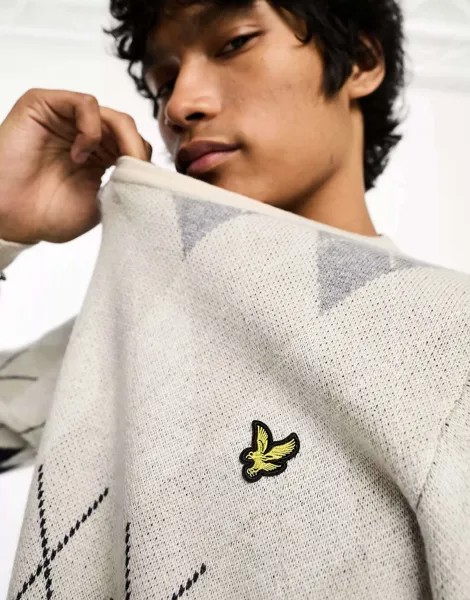 Бежевый джемпер с логотипом Lyle & Scott