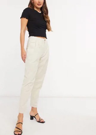 Кремовые широкие брюки со складками In The Style x Lorna Luxe-Белый