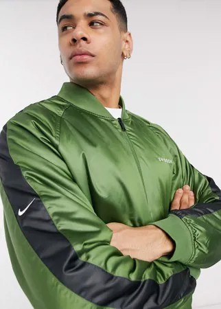 Двусторонний бомбер с логотипом-галочкой (зеленый/черный) Nike