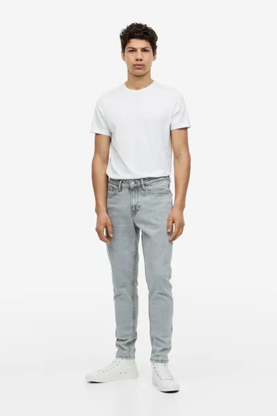 Обычные зауженные джинсы H&M