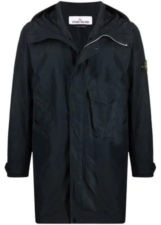 Stone Island парка с логотипом