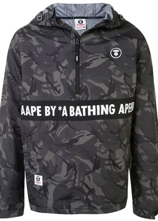 AAPE BY *A BATHING APE® камуфляжная куртка с капюшоном и логотипом