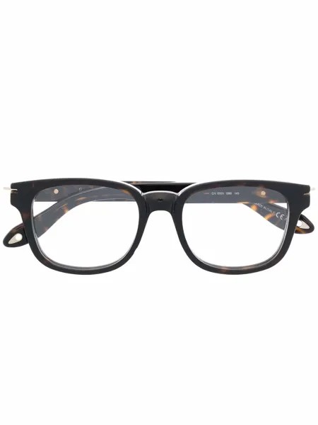 Givenchy Eyewear очки в оправе 'кошачий глаз'