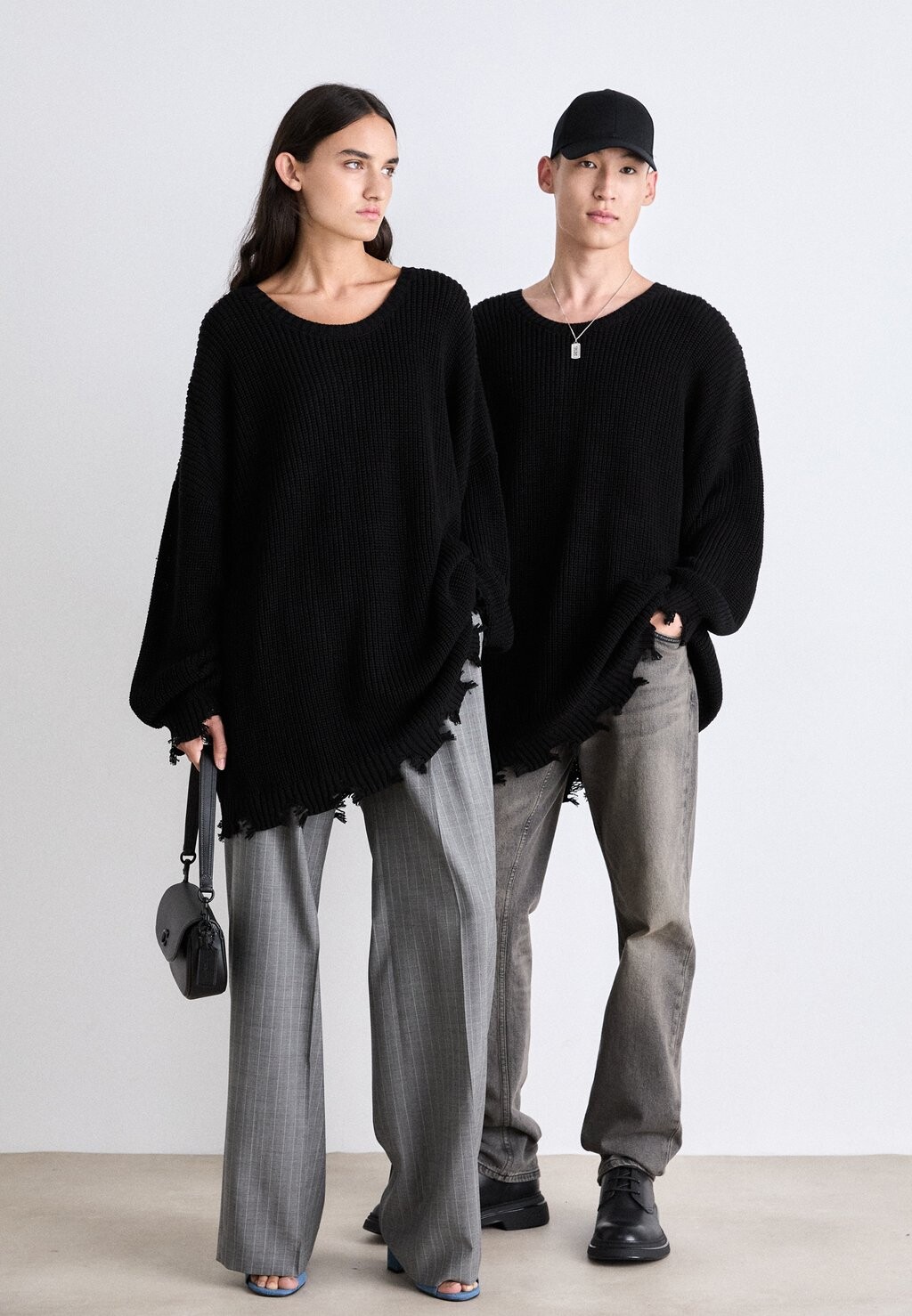Джемпер WIDE UNISEX Carlo Colucci, черный