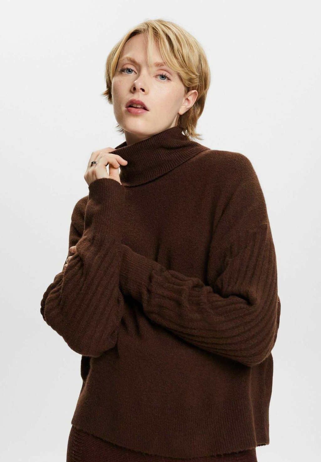 Свитшот трикотаж edc by Esprit, коричневый