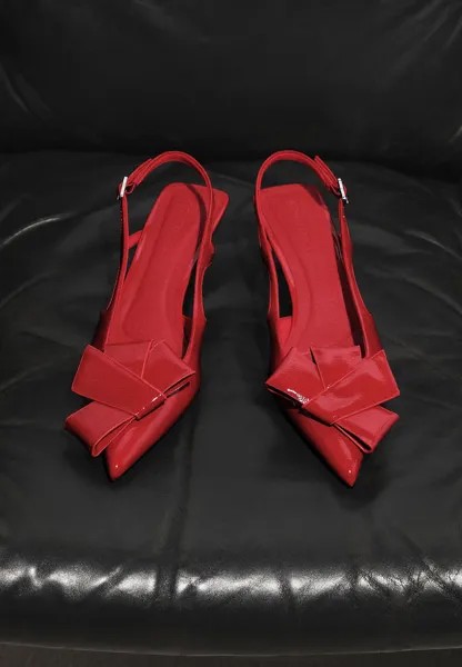 Туфли с пяткой в виде котенка Stradivarius, красный