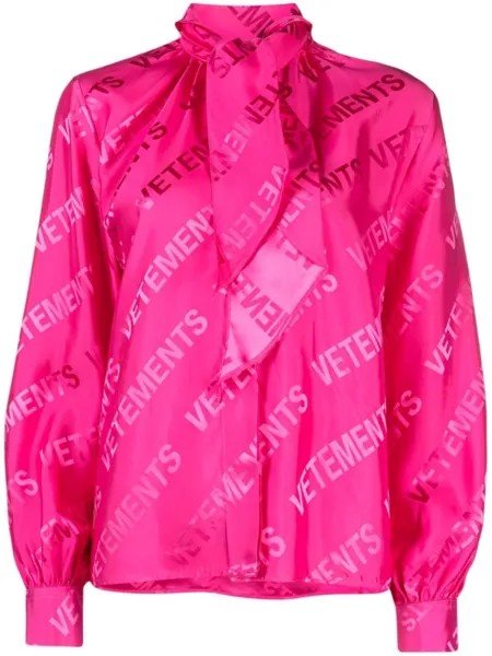 VETEMENTS logo-jacquard tie-neck shirt, розовый