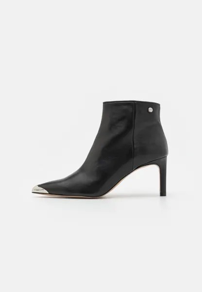 Полуботинки BOSS JANET BOOTIE, цвет black one