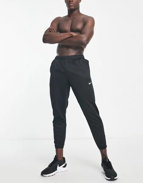 Черные джоггеры Nike Running Challenger Repel Therma-FIT
