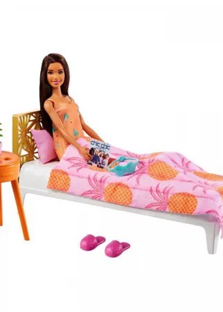 Barbie Кукла брюнетка в платье в спальне с кроватью