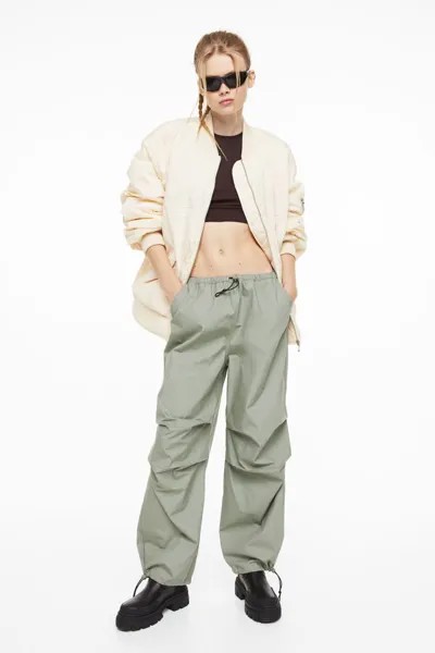 Брюки кардго H&M Parachute, светло-зеленый хаки
