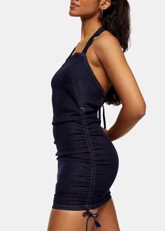 Эластичное джинсовое платье мини с завязкой вокруг шеи цвета индиго Topshop-Коричневый цвет