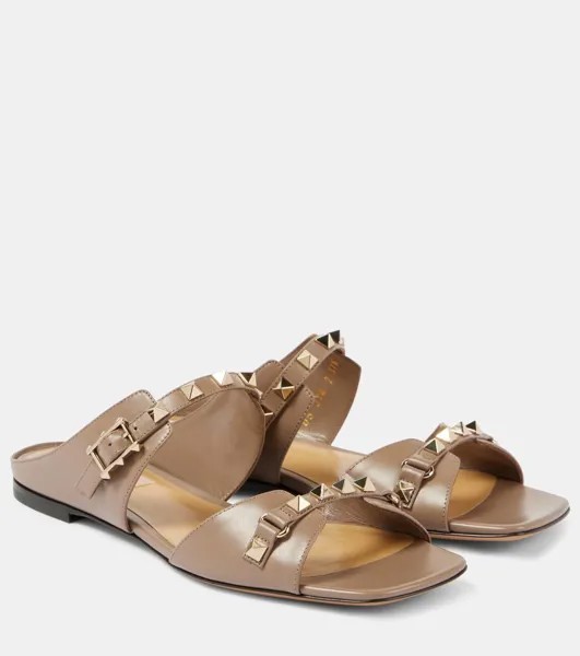 Сандалии из кожи Rockstud Valentino Garavani, цвет clay