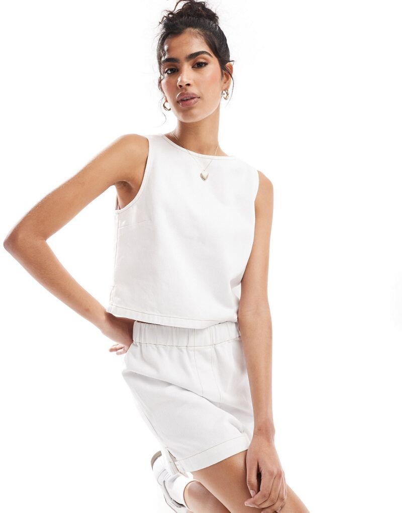 Белая джинсовая майка ASOS DESIGN