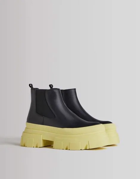 Черные ботинки челси с контрастной желтой толстой плоской подошвой Bershka-Черный