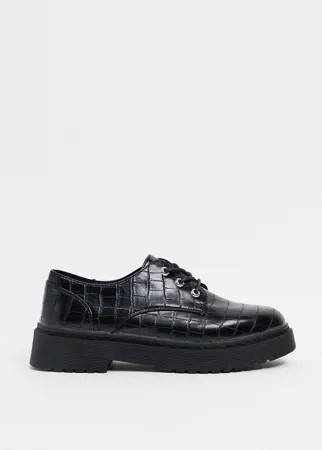 Черные туфли на массивной плоской подошве с эффектом крокодиловой кожи и шнуровкой New Look-Черный цвет