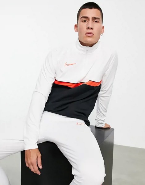 Белый лонгслив с красной отделкой Nike Football Dri-FIT Academy 21