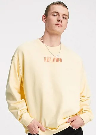 Желтый свитшот с логотипом Reclaimed Vintage Inspired