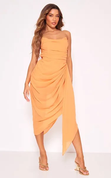 PrettyLittleThing Оранжевое шифоновое платье мидакси со сборками и драпировкой-бандо