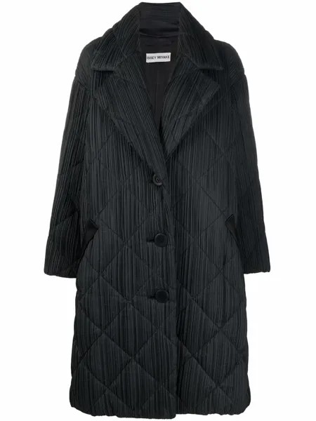 Issey Miyake Pre-Owned 1990s plissé-effect padded coat
