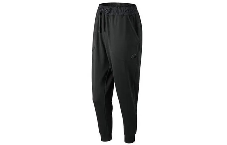 Трикотажные спортивные штаны женские черные New Balance