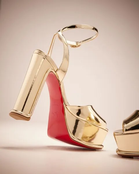 Босоножки на платформе Amali с красной подошвой и эффектом металлик Christian Louboutin