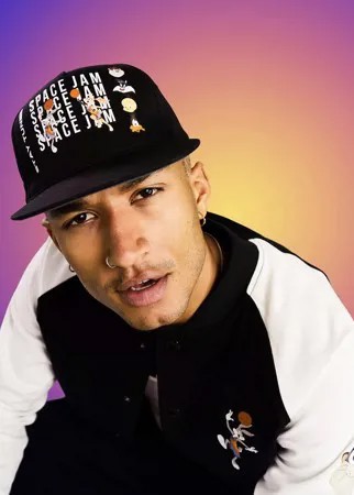 Черная бейсболка с принтом ASOS DESIGN X Space Jam 2-Черный цвет
