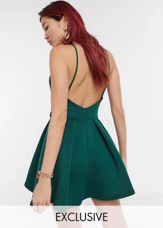 Изумрудно-зеленое платье мини с короткой расклешенной юбкой и открытой спиной True Violet Exclusive-Зеленый