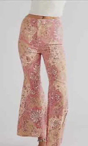 Укороченные джинсы Free People Youthquake Just Float On Flare с цветочным принтом розового телесного цвета 32 NWT