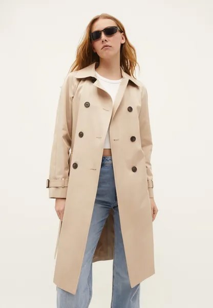 Тренч Stradivarius