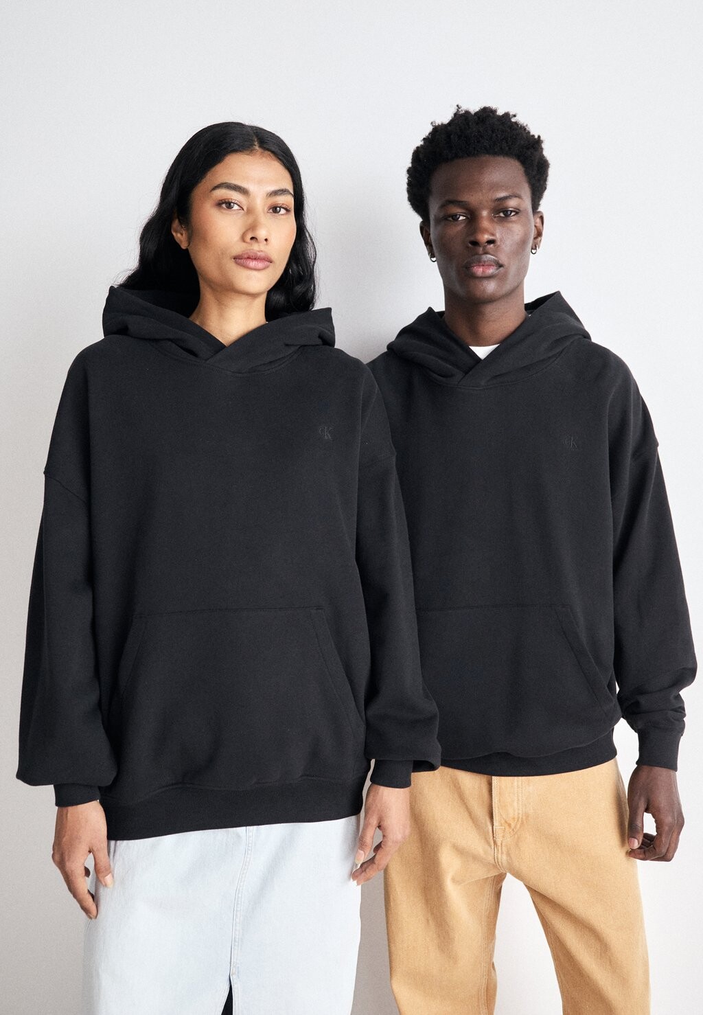 Свитер Box Graphic Relaxed Hoodie Unisex Calvin Klein, черный