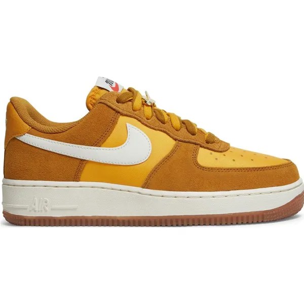 Кроссовки Nike Wmns Air Force 1 '07 SE 'First Use - University Gold Gum', золотой