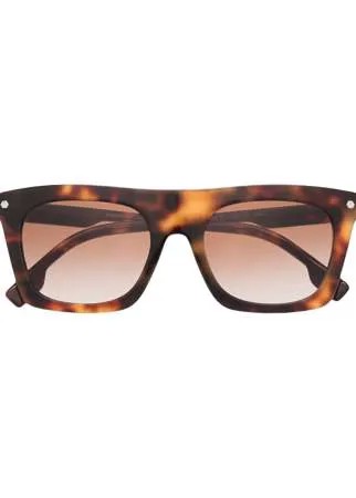 Burberry Eyewear солнцезащитные очки в оправе черепаховой расцветки