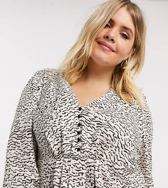 Блузка на пуговицах с абстрактным принтом Vero Moda Curve-Розовый