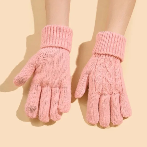Вязаные перчатки