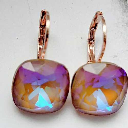 Серьги пусеты , бижутерный сплав, золочение, кристаллы Swarovski, размер/диаметр 12 мм., золотой, экрю