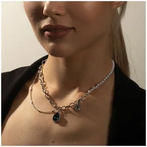 Колье Queen Fair, стекло, длина 35 см, зеленый