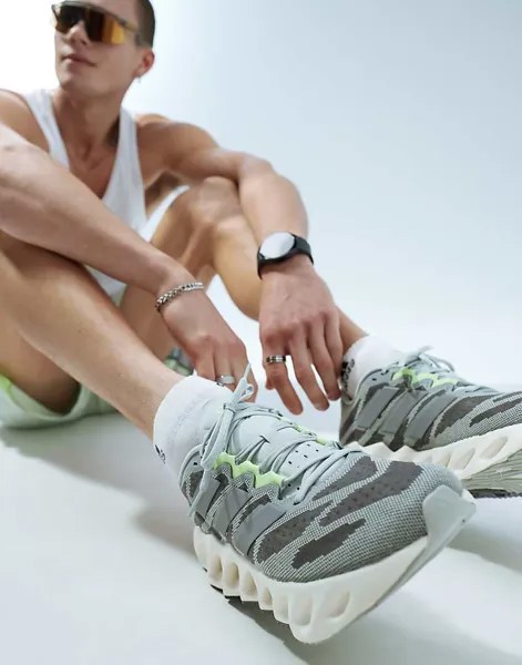 Adidas Running – Switch FWD – спортивная обувь серебристого цвета