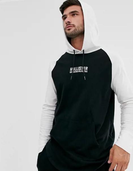 Черно-бело-серый лонгслив колор блок с капюшоном и логотипом на груди Hollister-Черный