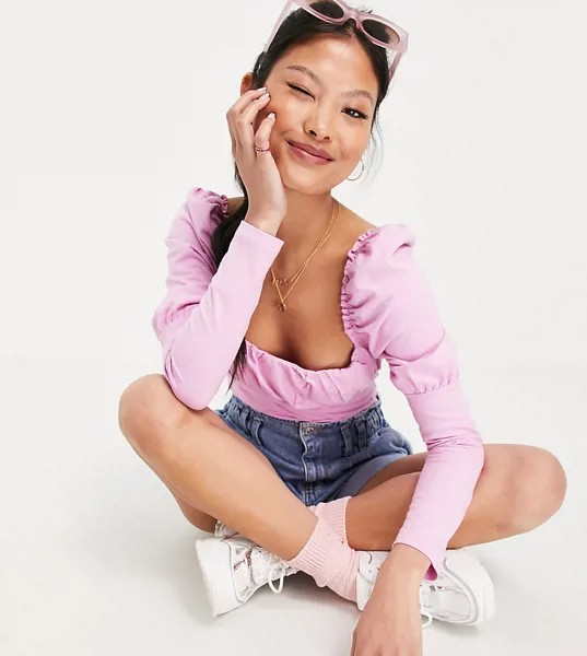 Лонгслив розового цвета с квадратным вырезом и присборенным лифом ASOS DESIGN Petite-Розовый цвет