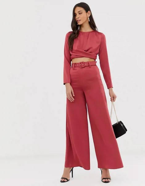 Атласные брюки цвета клюквы с широкими штанинами и поясом The Girlcode-Красный