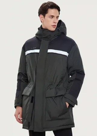 Зимняя куртка мужская Finn Flare W20-61002 зеленая 50